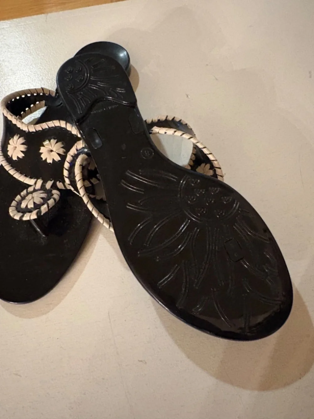 Jack Rogers sandal Black and white